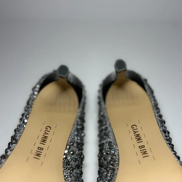 Gianni Bini Silver Heels - Picture 7 of 8